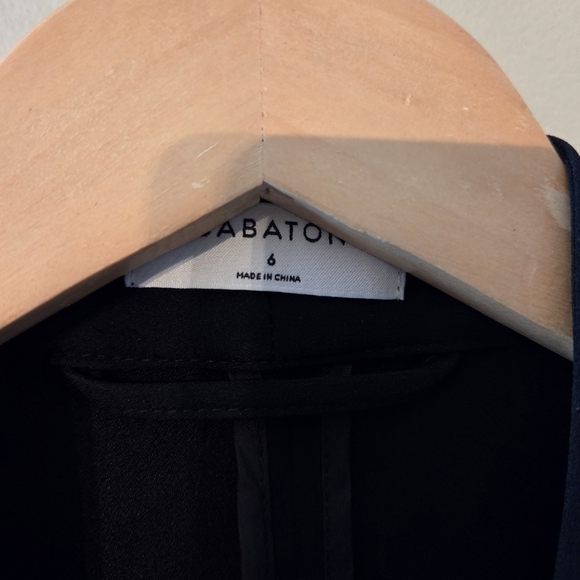 Aritzia Babaton Power Hip Blazer Classic Black Open Front Casual Size US 6. - Picture 12 of 15